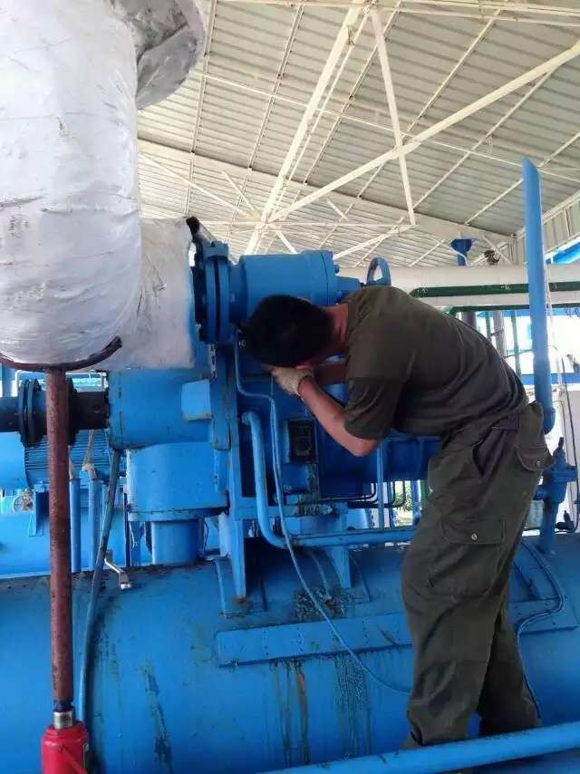 制冷机维修
